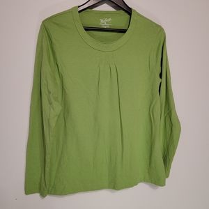 Woolrich Green Long Sleeve Tee with Front Pleat/Details